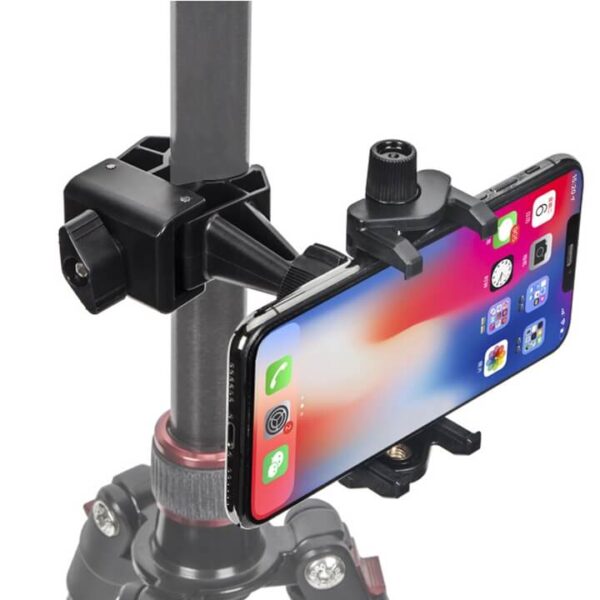 Kẹp điện thoại lên thân tripod Livestream nhiều máy