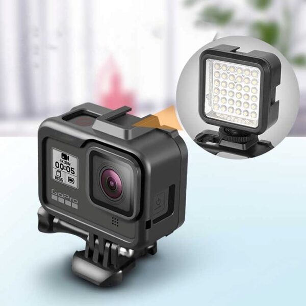 [235] Khung bảo vệ GoPro 8 tích hợp khe gắn LED MIC - Metroshop