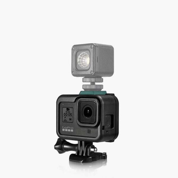 [235] Khung bảo vệ GoPro 8 tích hợp khe gắn LED MIC - Metroshop